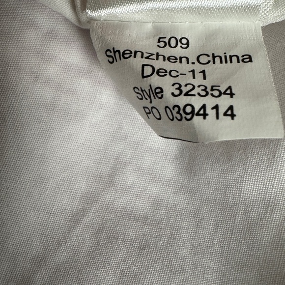 Lilly Pulitzer Seersucker Lottie Dress in Party Hopper Embroidery Twee Size 10 - Picture 14 of 14